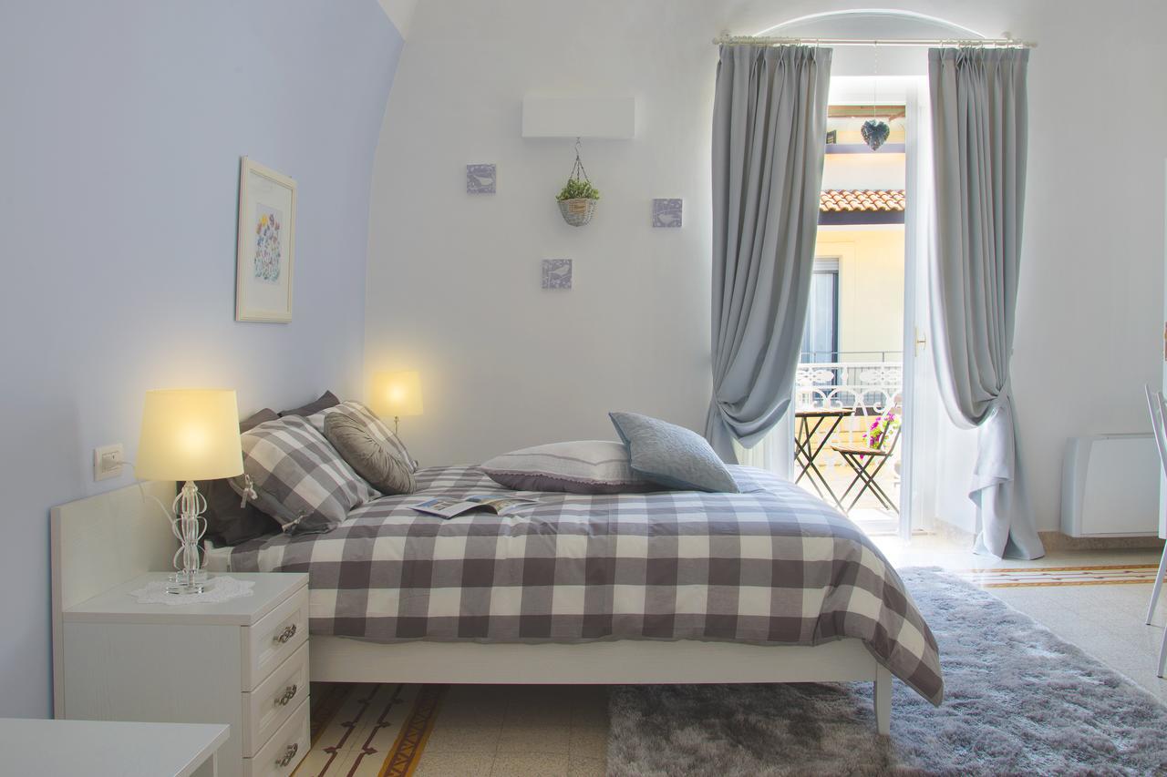 B&B Mimmo E Valeria ซานเตราโม อิน คอลเล ภายนอก รูปภาพ